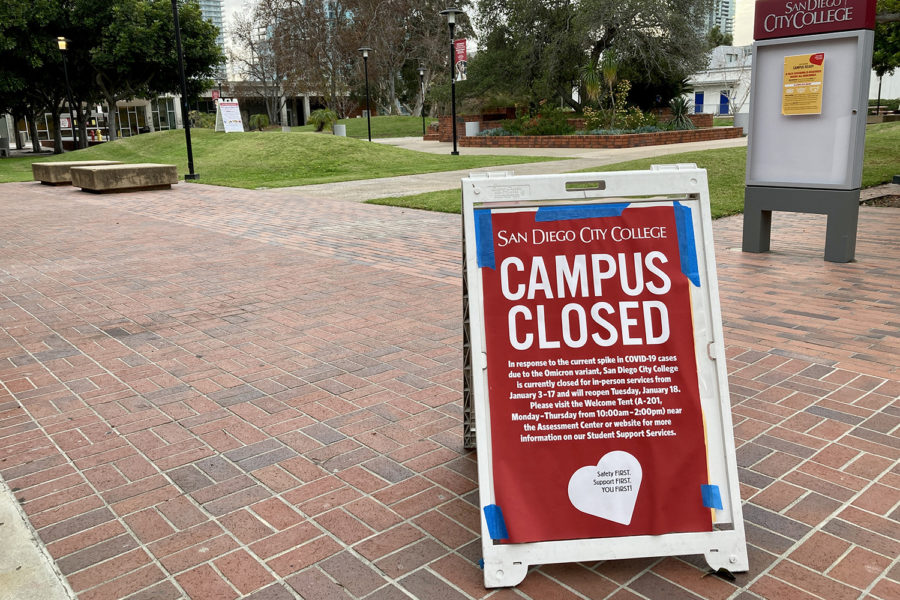 Campus+closure+sign+at+San+Diego+City+College