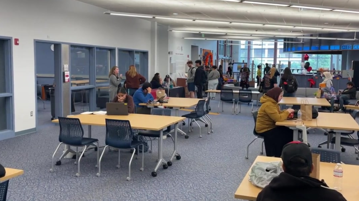 The new student lounge located in the Learning Resource Center. Photo by Nathan Fernandez/City Times Media