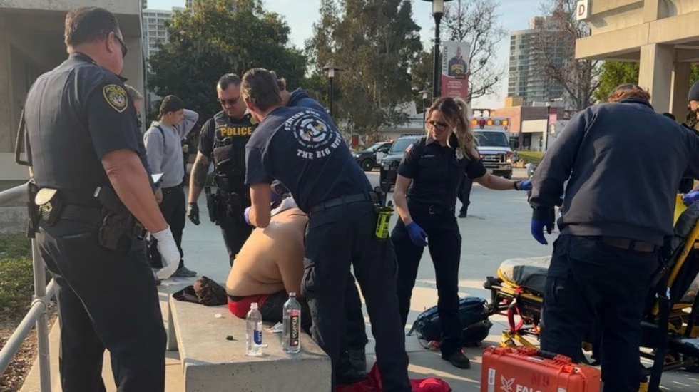 Police officers from multiple local agencies and and paramedics attend to a 14-year-old high school student stabbed in Gorton Quad at San Diego City College, Friday, Jan. 24, 2025. Photo by Yonatan “Yogi” Hernandez/City Times Media