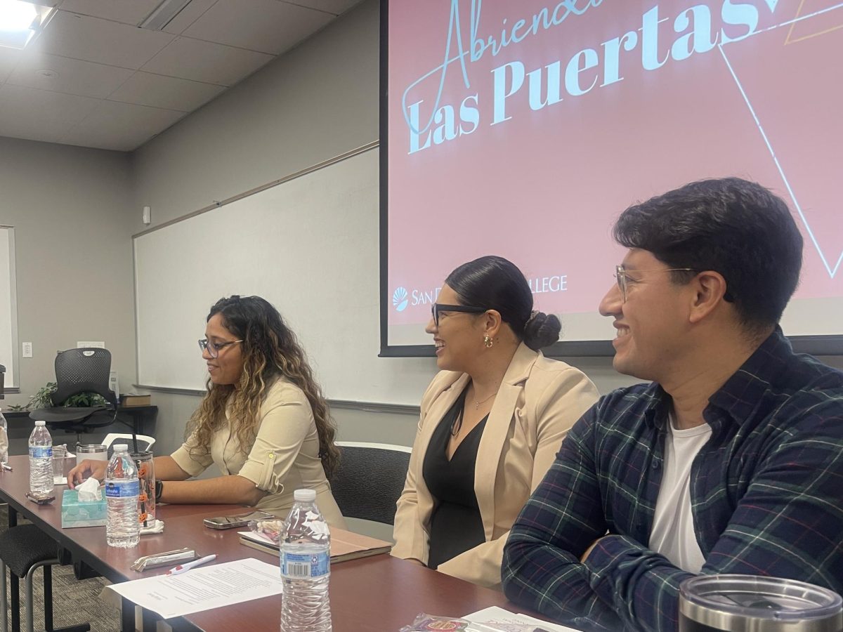 City College staff Claudia Sanchez, left, Claudia Diaz, center, and Mike Lopez, right, listen to questions from event attendees at Abriendo las Puertas, Wednesday, Oct. 1, 2025. Photo by Chrisdan Peralta/City Times Media