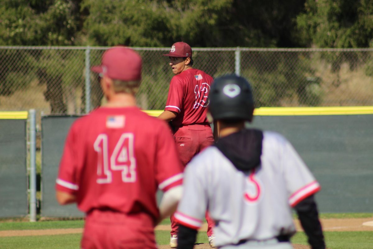 Walk-off RBI single in eleventh inning seals 10-9 win, breaks nine-game skid